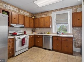 1780 S Limekiln Pike, Glenside PA 19038
