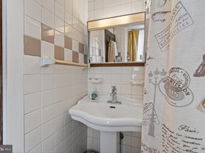 1780 S Limekiln Pike, Glenside PA 19038