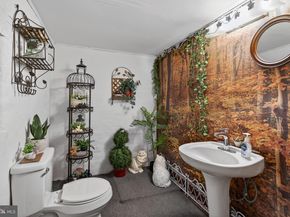 1780 S Limekiln Pike, Glenside PA 19038