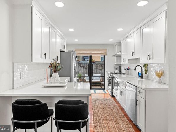 1031 Emily Street, Philadelphia PA 19148