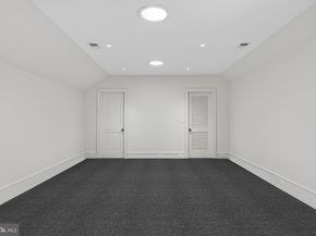 3031 N Stuart Street, Arlington VA 22207