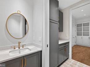 3031 N Stuart Street, Arlington VA 22207