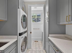 3031 N Stuart Street, Arlington VA 22207