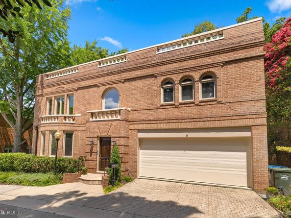 4616 Foxhall Crescent NW, Washington DC 20007
