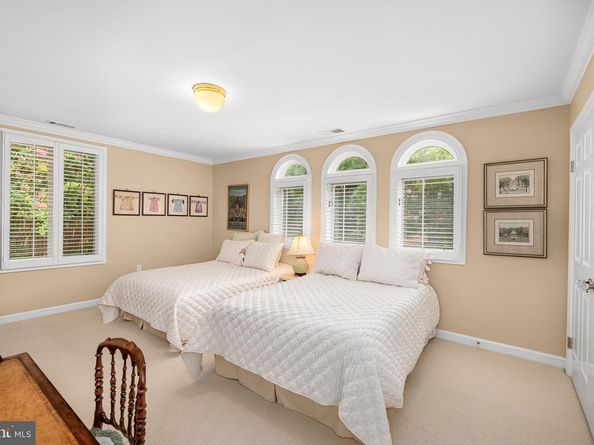 4616 Foxhall Crescent NW, Washington DC 20007