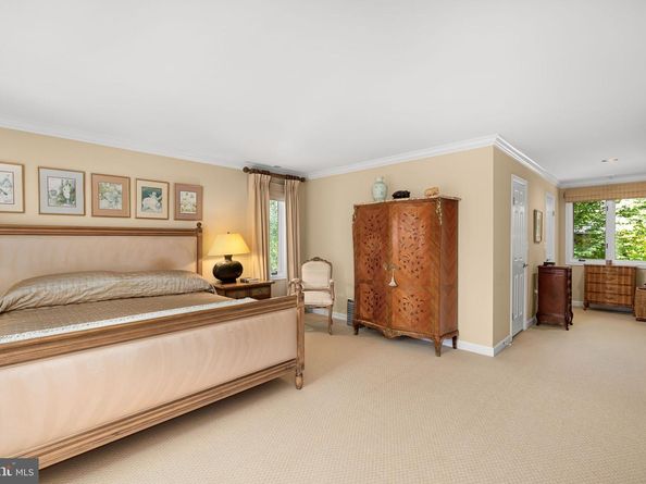 4616 Foxhall Crescent NW, Washington DC 20007