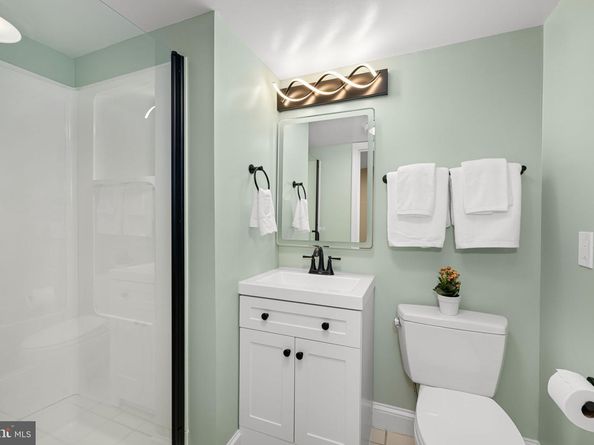 4616 Foxhall Crescent NW, Washington DC 20007
