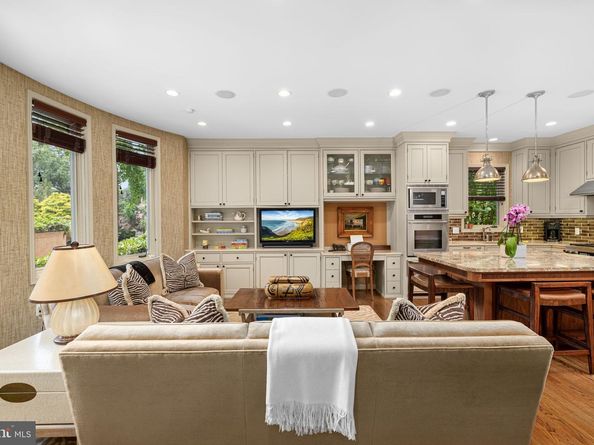 4616 Foxhall Crescent NW, Washington DC 20007