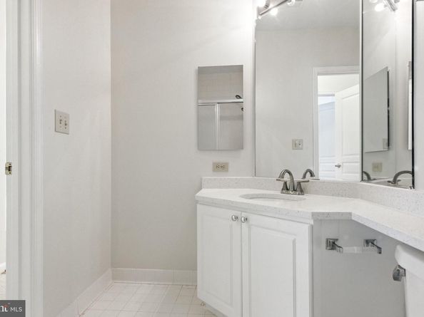 12919 Alton Square 307, Herndon VA 20170