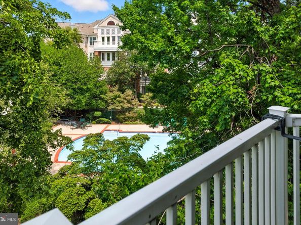 12919 Alton Square 307, Herndon VA 20170