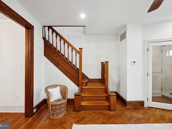 5730 Broomall Street, Philadelphia PA 19143