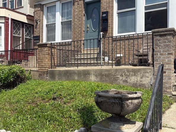 5601 N 10TH Street, Philadelphia PA 19141