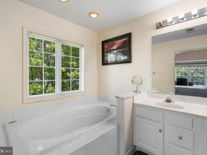 417 Clayton Lane, Alexandria VA 22304