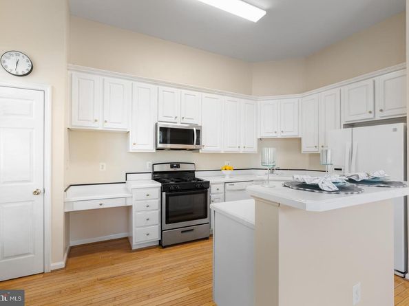 417 Clayton Lane, Alexandria VA 22304