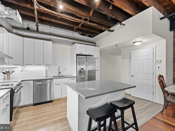 209 N 4TH Street F4, Philadelphia PA 19106