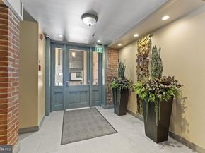 209 N 4TH Street F4, Philadelphia PA 19106