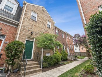 3836 Brighton Court