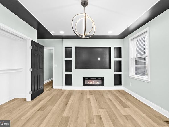 914 W Duncannon Avenue, Philadelphia PA 19141