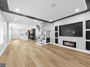 914 W Duncannon Avenue, Philadelphia PA 19141