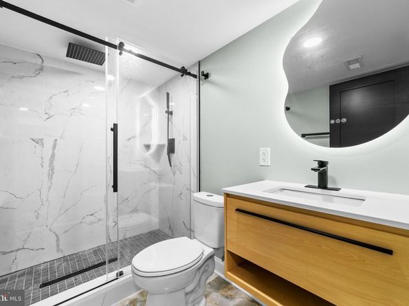 914 W Duncannon Avenue, Philadelphia PA 19141