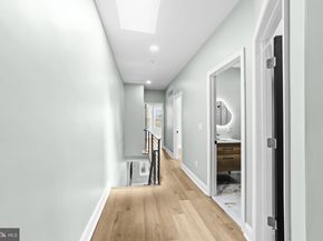 914 W Duncannon Avenue, Philadelphia PA 19141