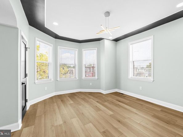 914 W Duncannon Avenue, Philadelphia PA 19141