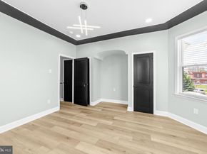 914 W Duncannon Avenue, Philadelphia PA 19141