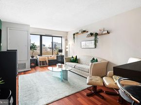 2001 Hamilton Street N922, Philadelphia PA 19130