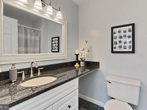 7527 Chrisland Cove, Falls Church VA 22042
