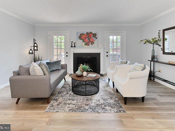 7527 Chrisland Cove, Falls Church VA 22042