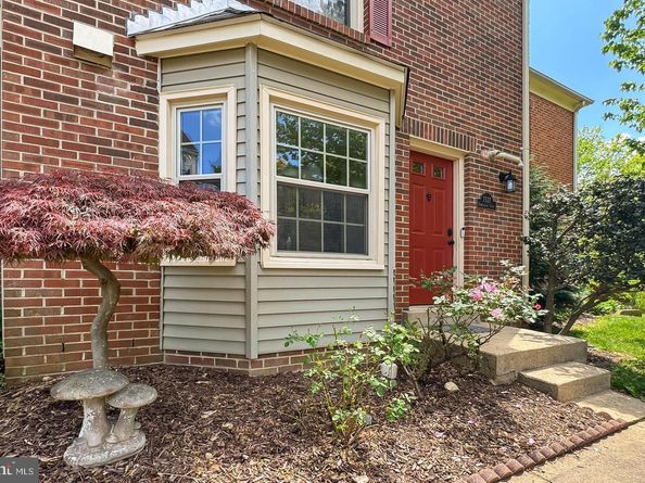 7527 Chrisland Cove, Falls Church VA 22042