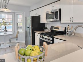 7527 Chrisland Cove, Falls Church VA 22042
