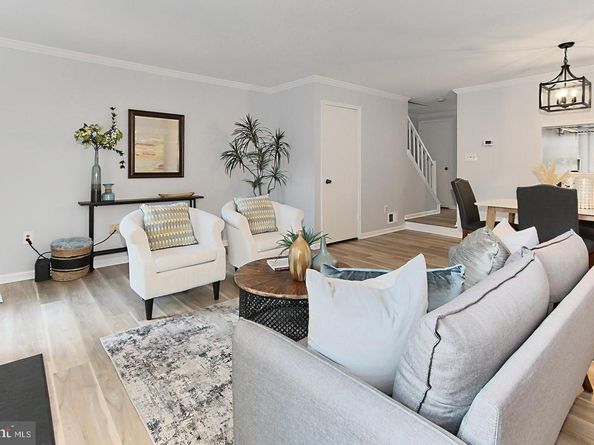7527 Chrisland Cove, Falls Church VA 22042