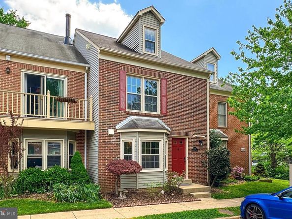 7527 Chrisland Cove, Falls Church VA 22042