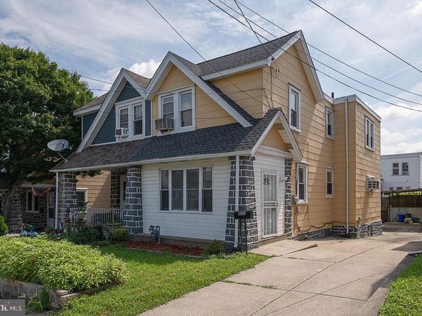 105 N Fairview Avenue, Upper Darby PA 19082