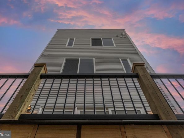 1111 E Dunton Street, Philadelphia PA 19123