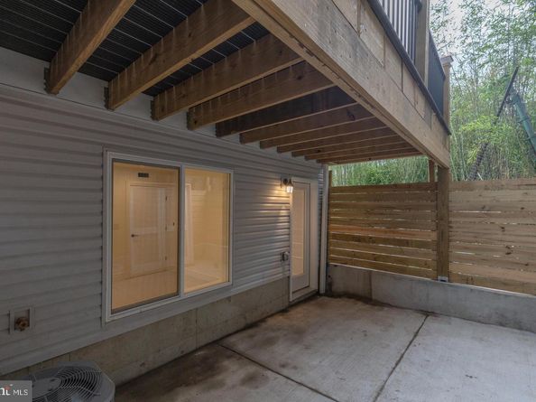 1111 E Dunton Street, Philadelphia PA 19123