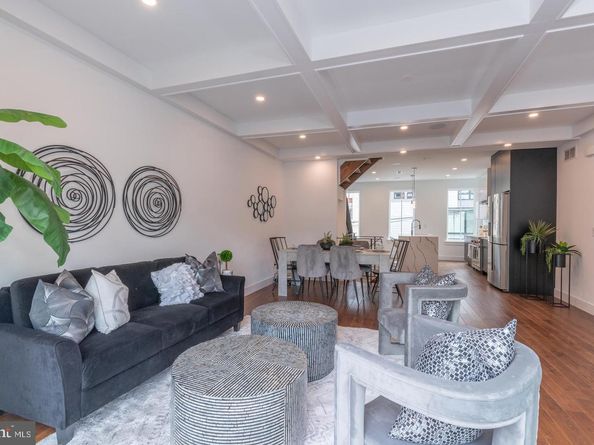 1111 E Dunton Street, Philadelphia PA 19123