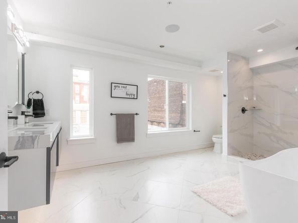 1111 E Dunton Street, Philadelphia PA 19123