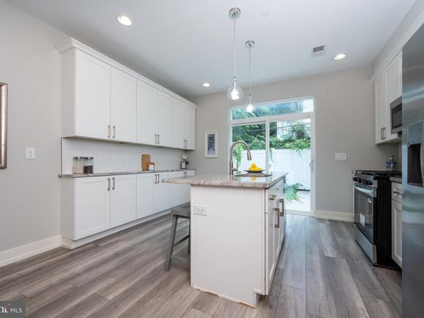 1733 N 27TH Street, Philadelphia PA 19121