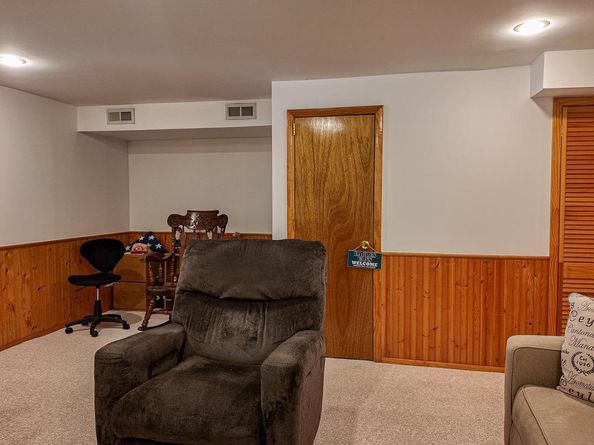 3300 Ashfield Lane, Philadelphia PA 19114