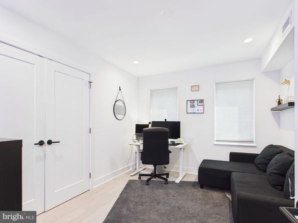 2323 Gaul, Philadelphia PA 19125