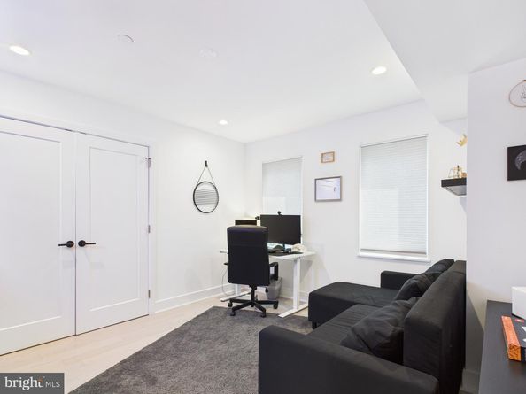 2323 Gaul, Philadelphia PA 19125