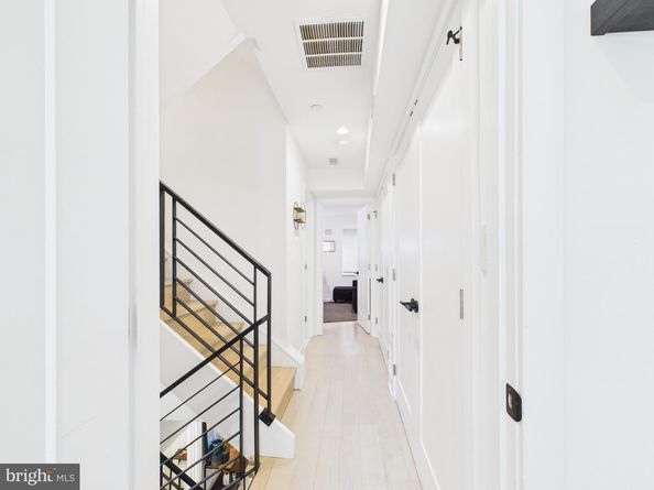 2323 Gaul, Philadelphia PA 19125