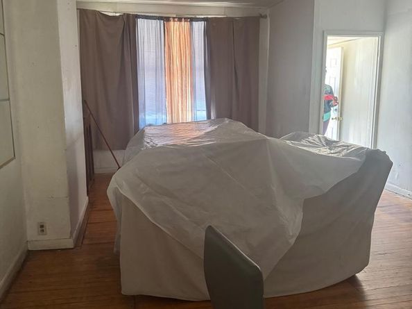 37 W Seymour Street, Philadelphia PA 19144