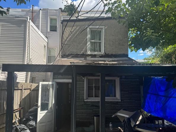 37 W Seymour Street, Philadelphia PA 19144