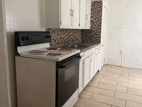 37 W Seymour Street, Philadelphia PA 19144