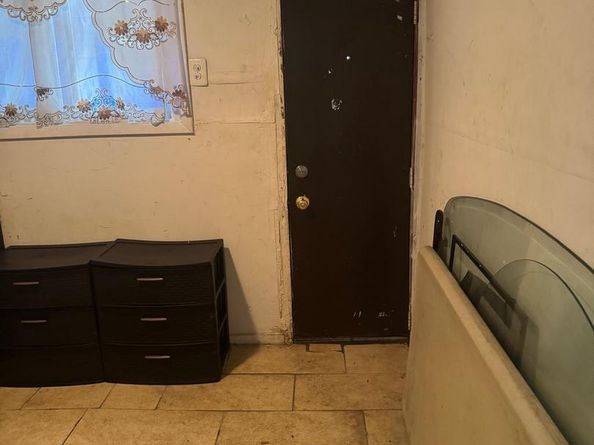 37 W Seymour Street, Philadelphia PA 19144