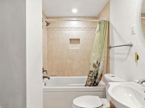 6911 Arlington, Falls Church VA 22042