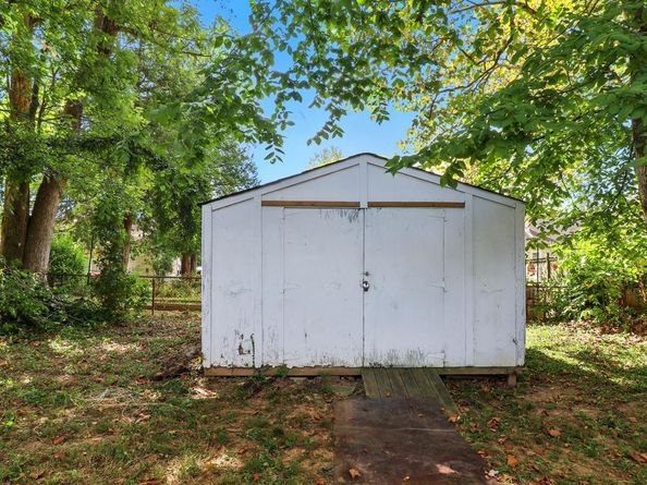 6911 Arlington Boulevard, Falls Church VA 22042